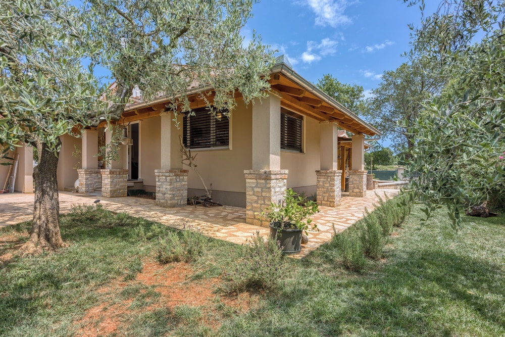 Casa Oliva Kim Marie