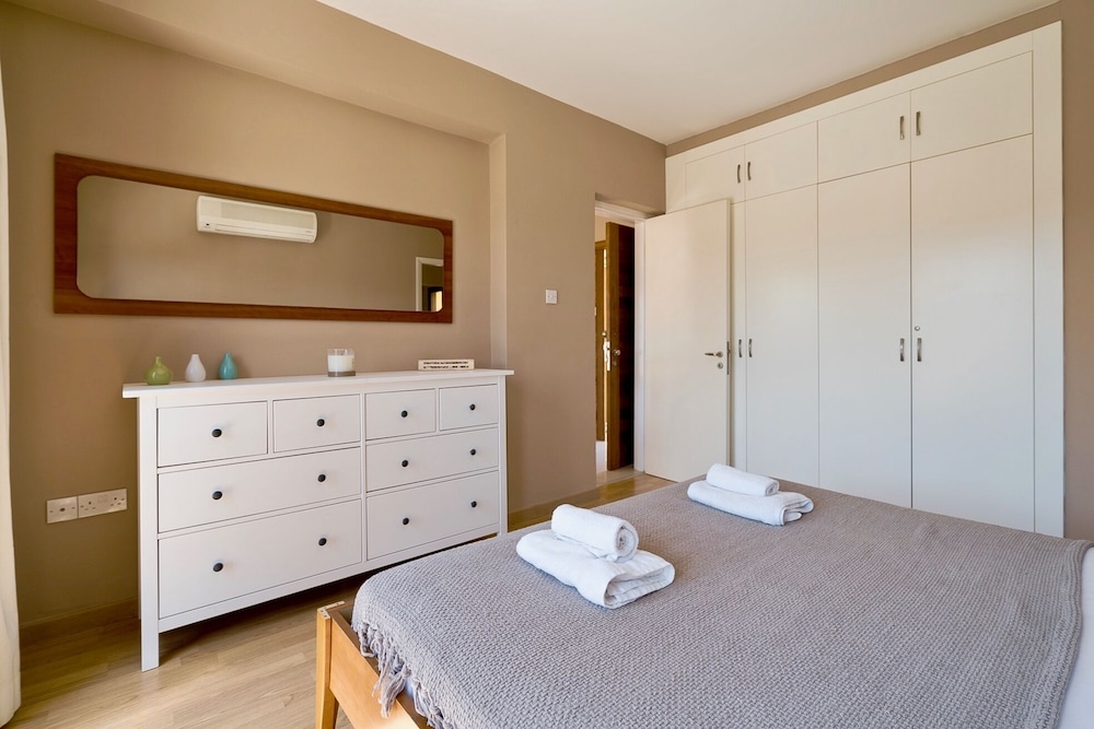 Apartment QZ12 - Anatoli view 2