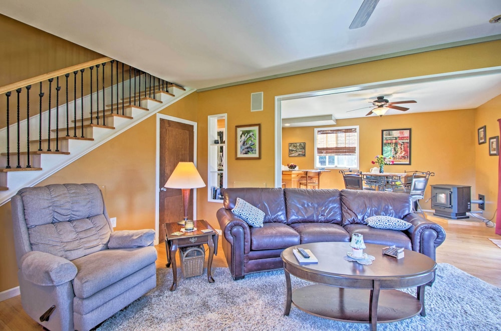 Hendersonville Apt. w/ Sugarloaf Mountain Views! view 4
