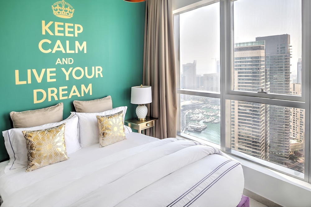 Dream Inn Dubai Bay Central