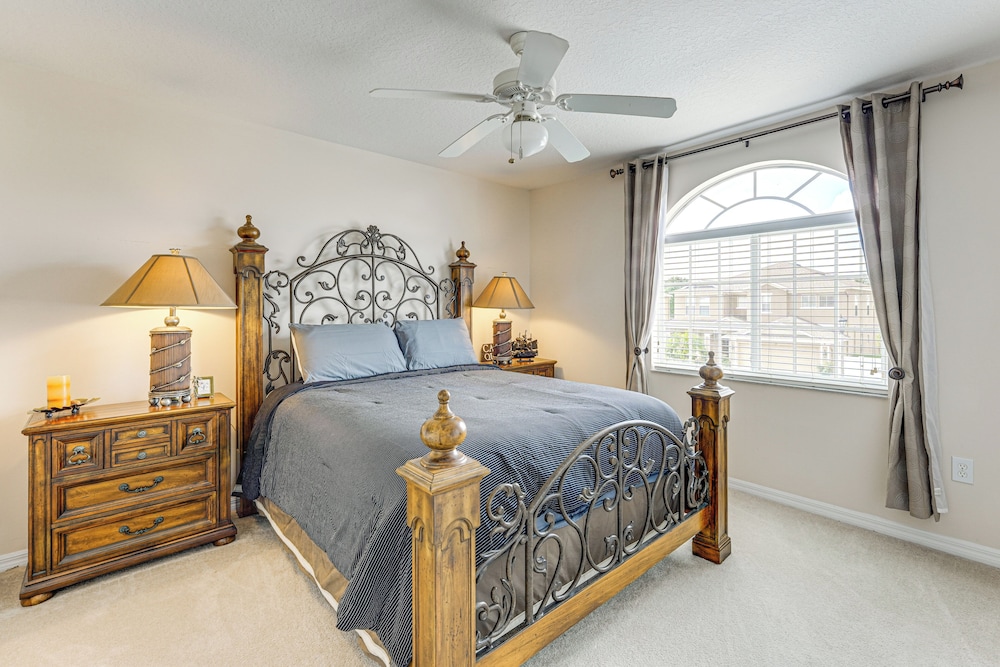 Pool, Games + Family Fun! Davenport Home by Disney