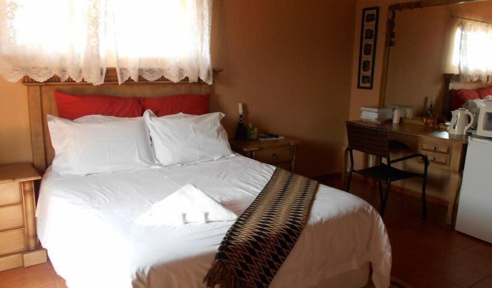 Nandi'S Guesthouse view 5