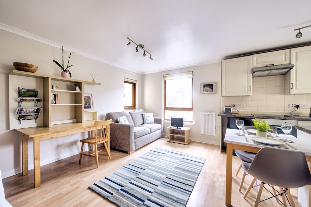 Dean Village Studio Apartment view 2