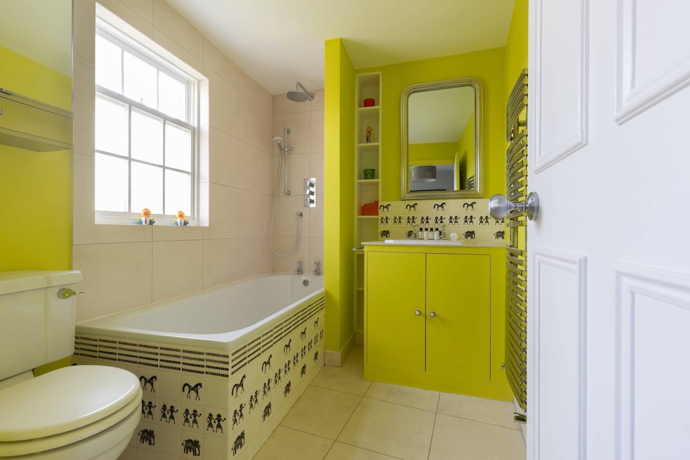 Lyme Terrace by Onefinestay