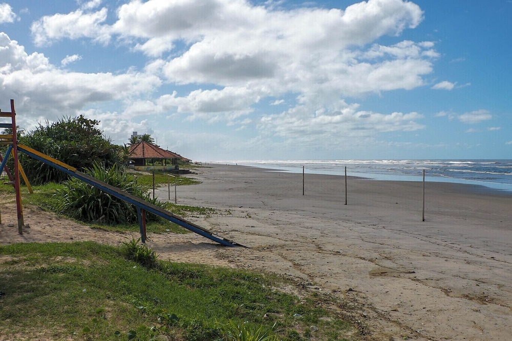 Casa com Wifi e Churrasq a 500m da Praia de Suar o