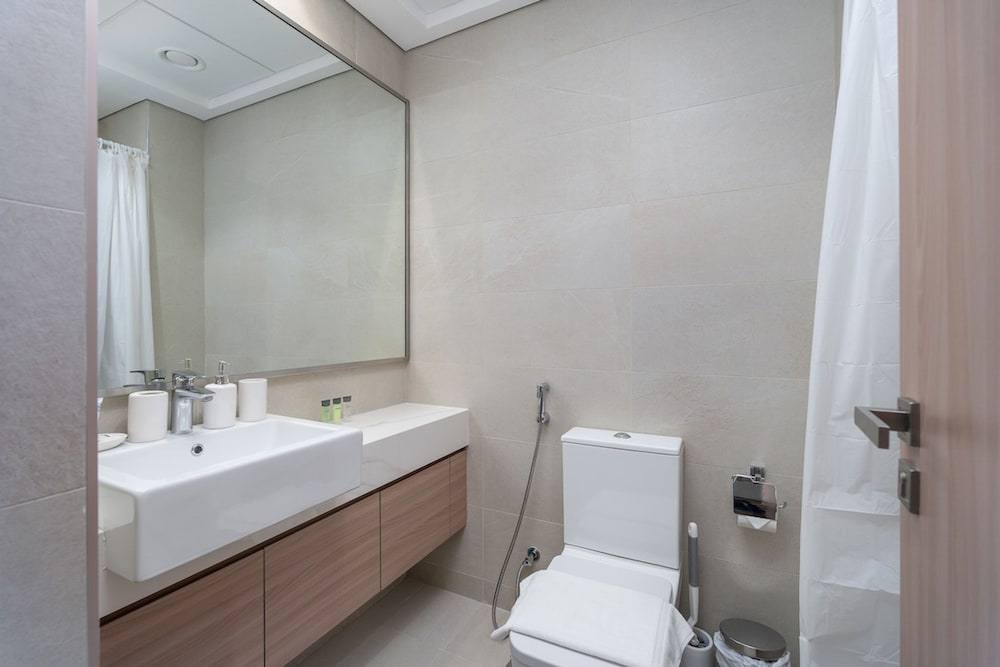 Wonderful Studio Apartment With Balcony at Farhad Azizi