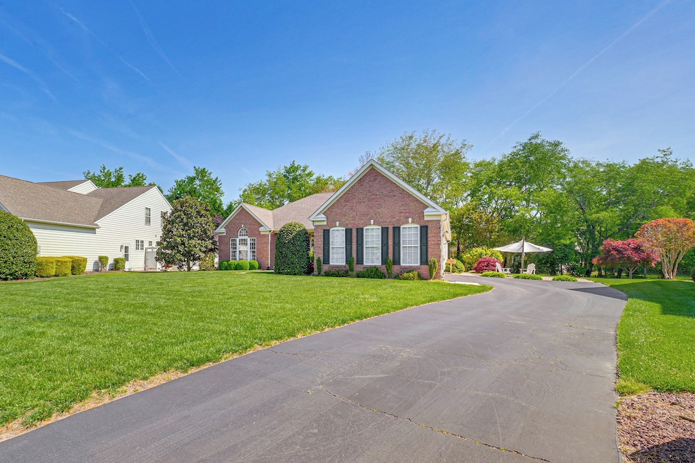3 Mi to Bethany Beach: Home w/ Pool Access!