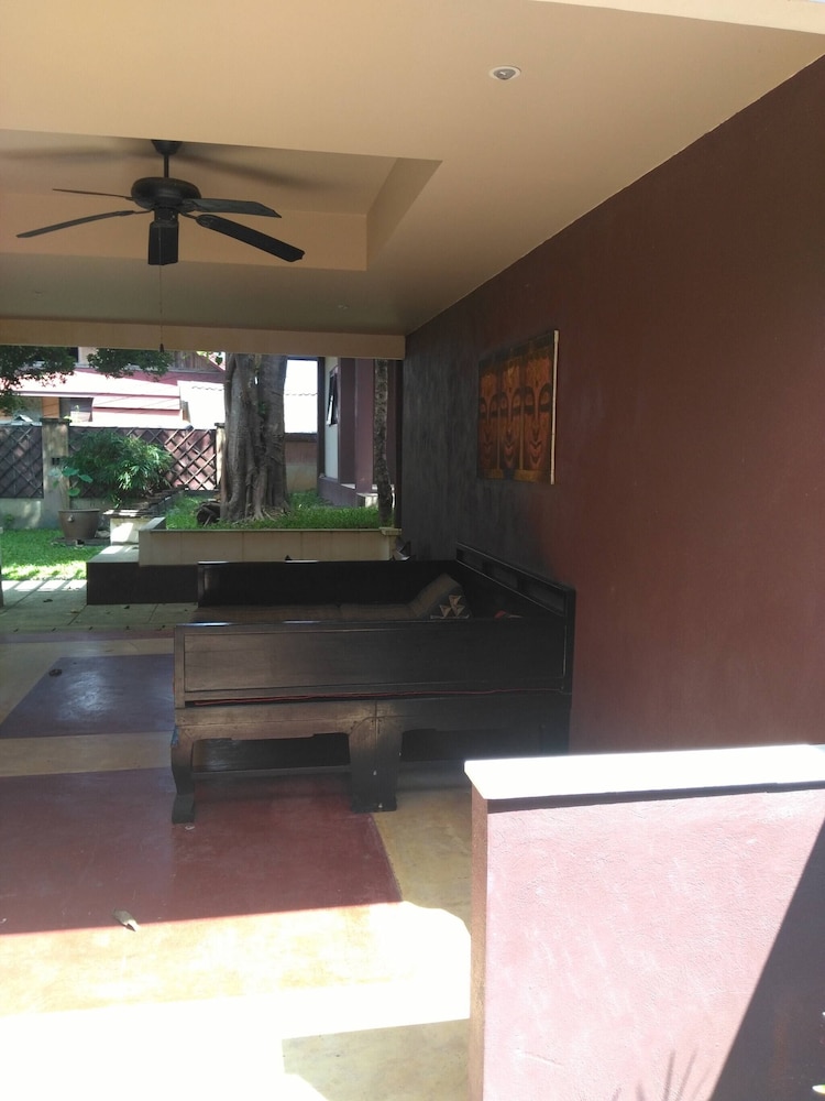 Three Bedroom Balinese Villa - a Shared Pool