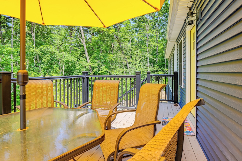 Square Pond Vacation Rental w/ Boat Dock & View!