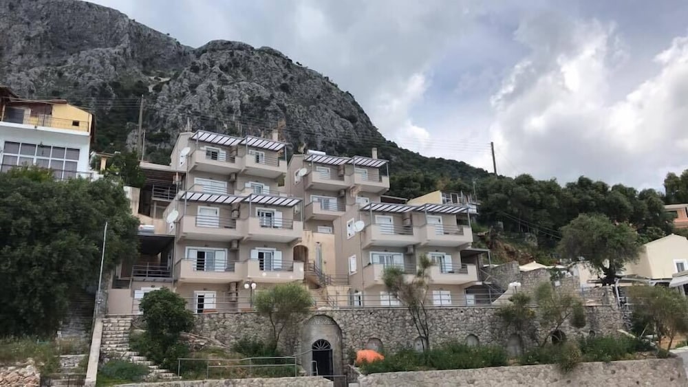 Photo 65