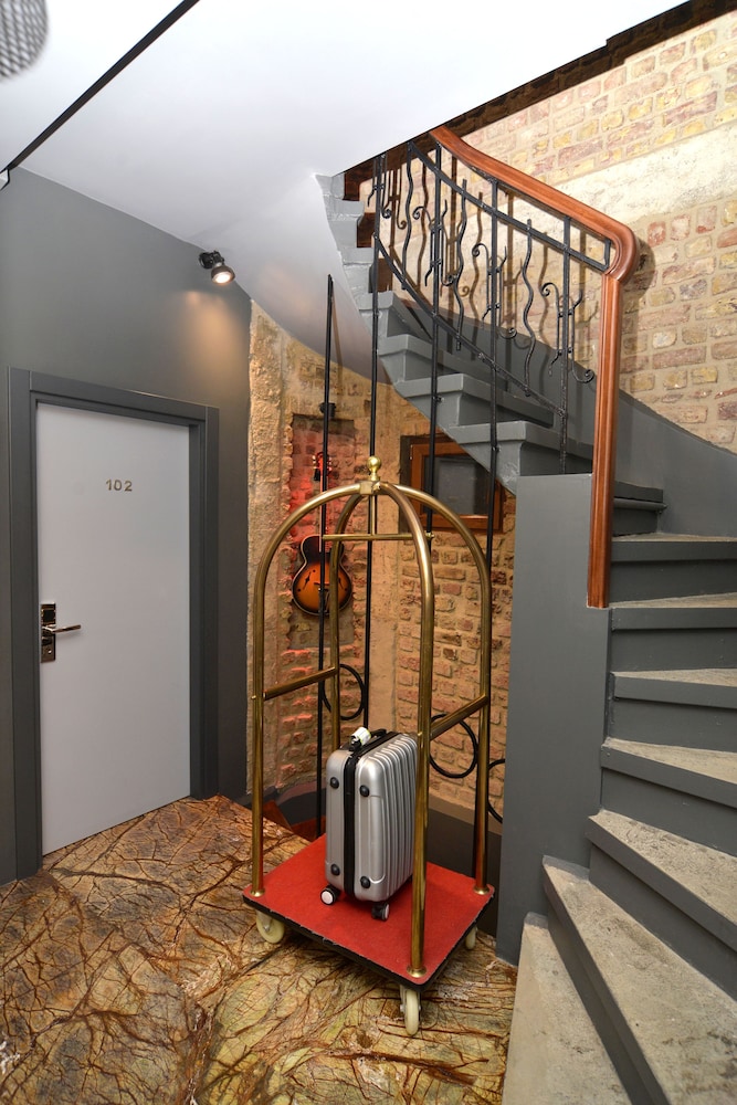 Pera Luna Residence - Özel Sınıf - Image 5