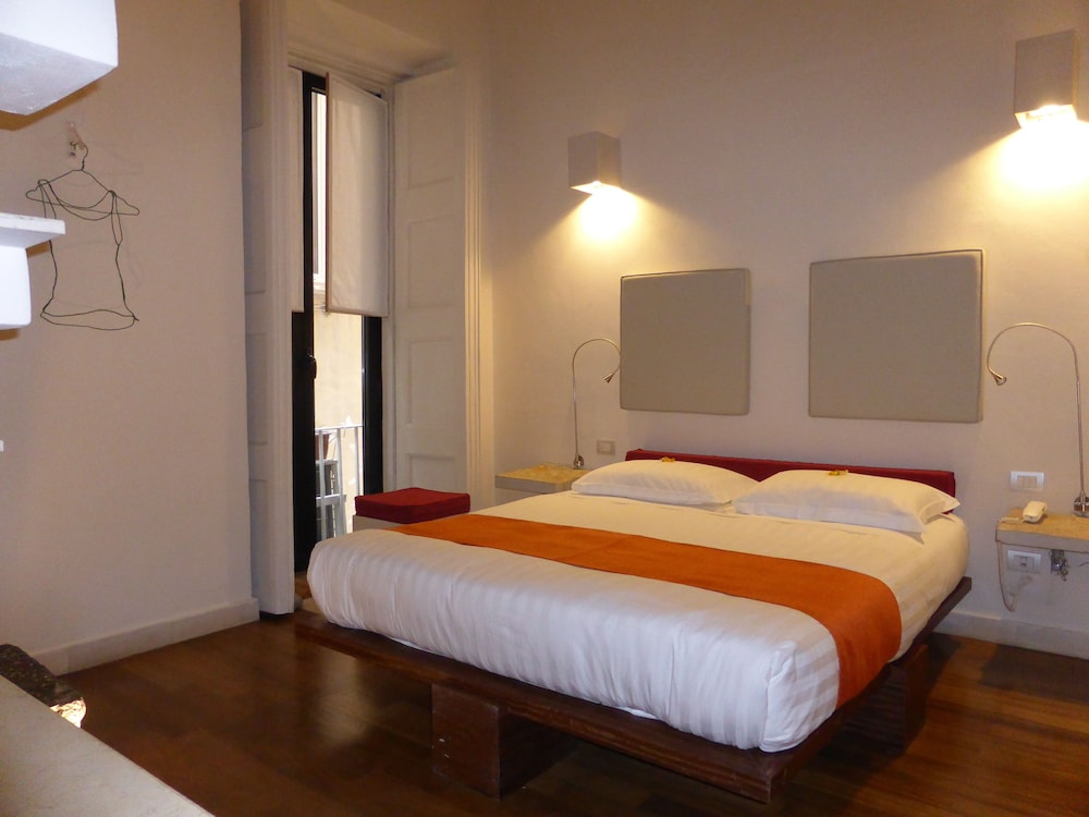 Micalò ArtRooms