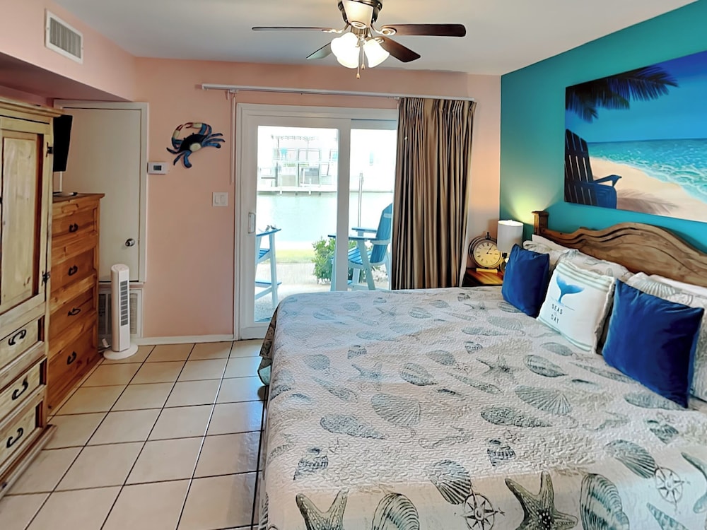 Mermaids Den by Miss Kitty’s