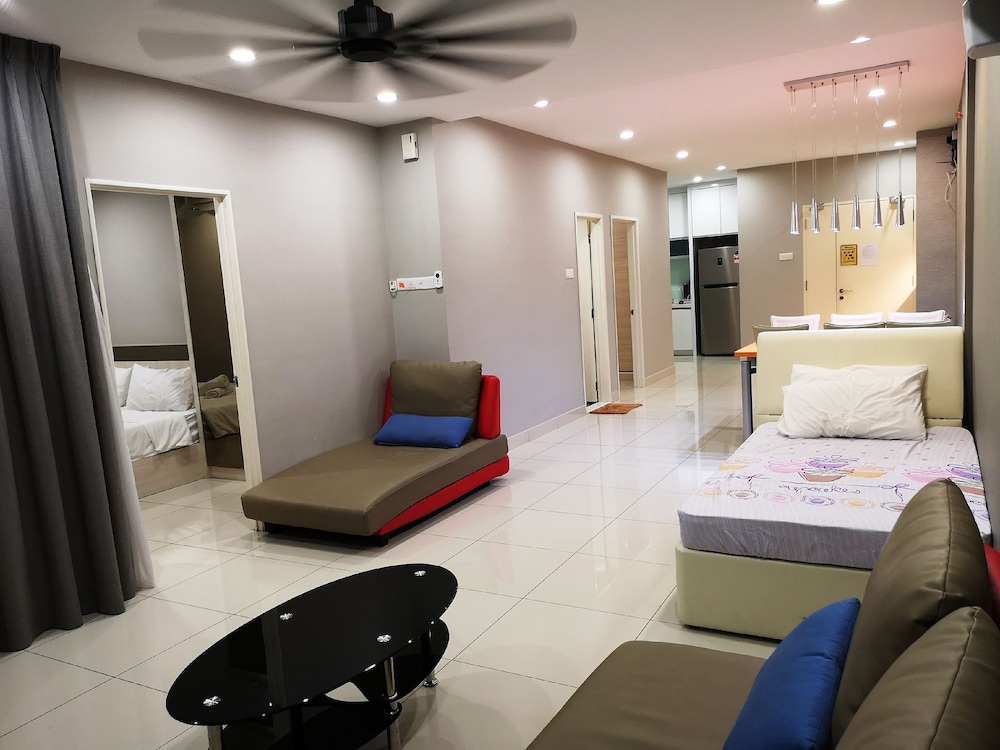 Mansion One 2 Bedroom Apartment photo 4