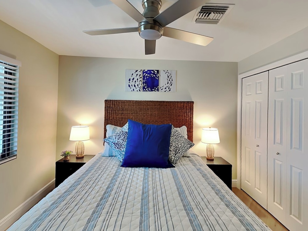 Seaside 5 by Distinctive Beach Rentals