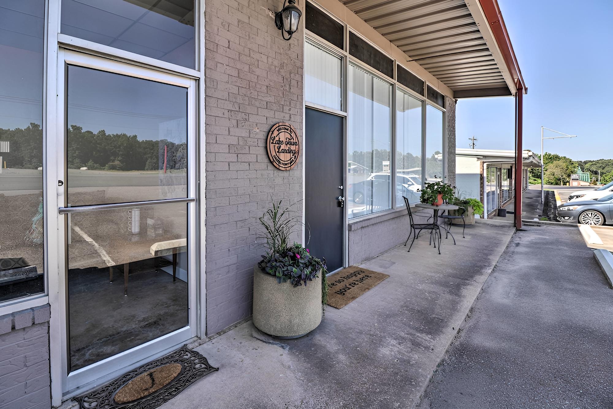 Greers Ferry Condo w/ Easy Access to Lake! view 3