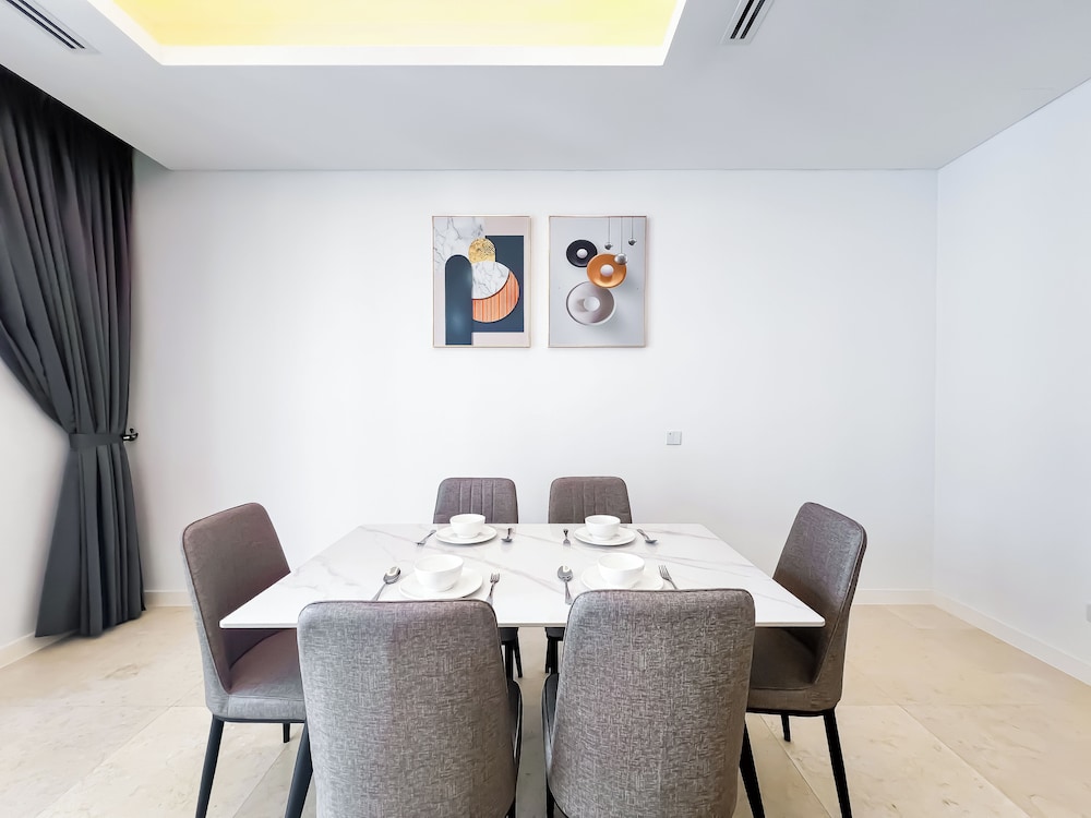 D'Rapport Residences By Manhattan Group