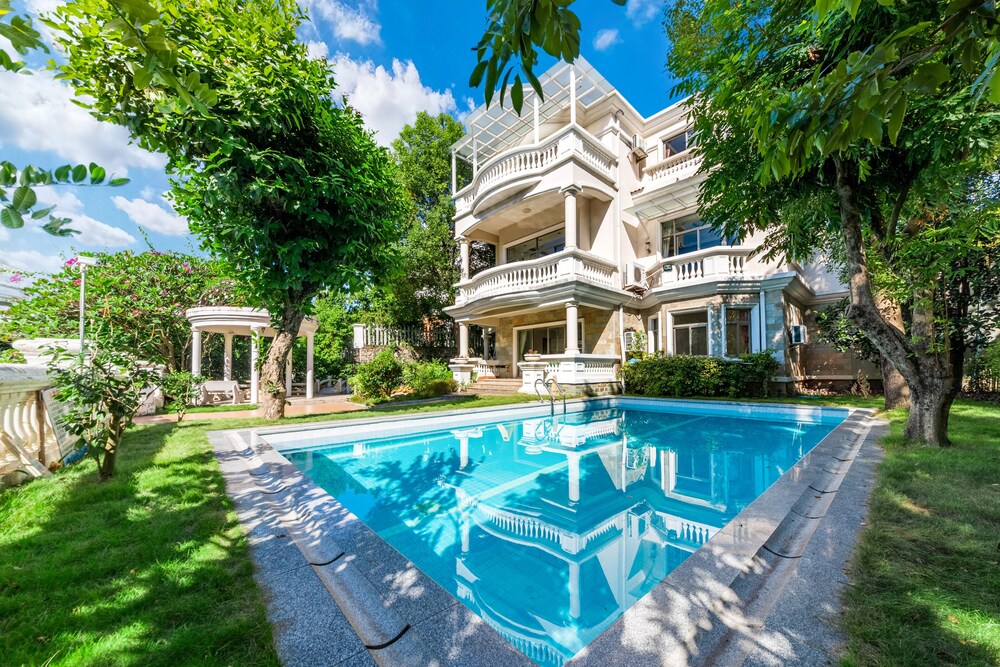 Milake Holiday Villa