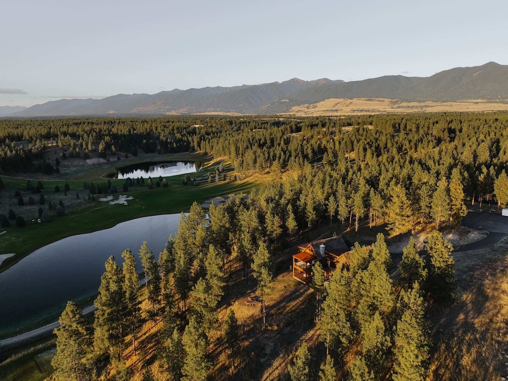 Wilderness Club Haven for 12!