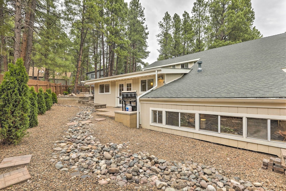 Expansive Flagstaff Family Retreat w/ Media Room! view 4