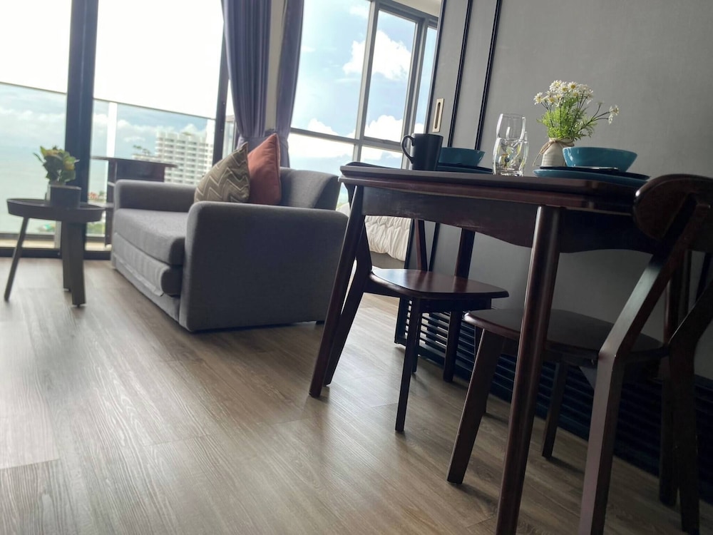 Luxury Sea View - High Floor