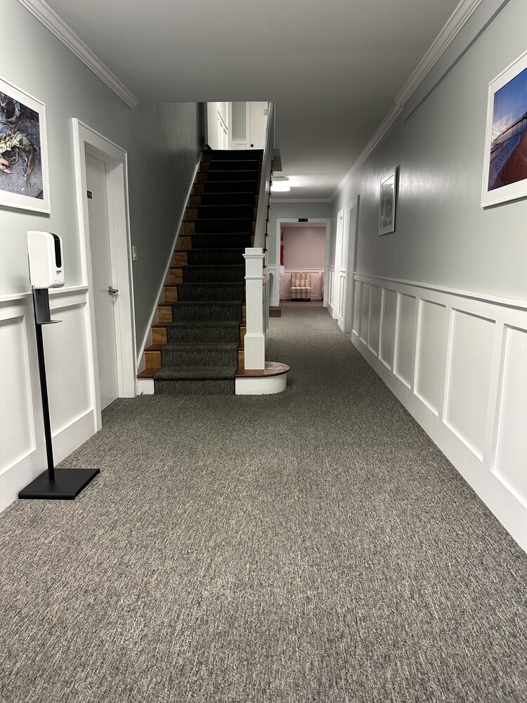 The Wellington Hotel & Suites Oceanblock