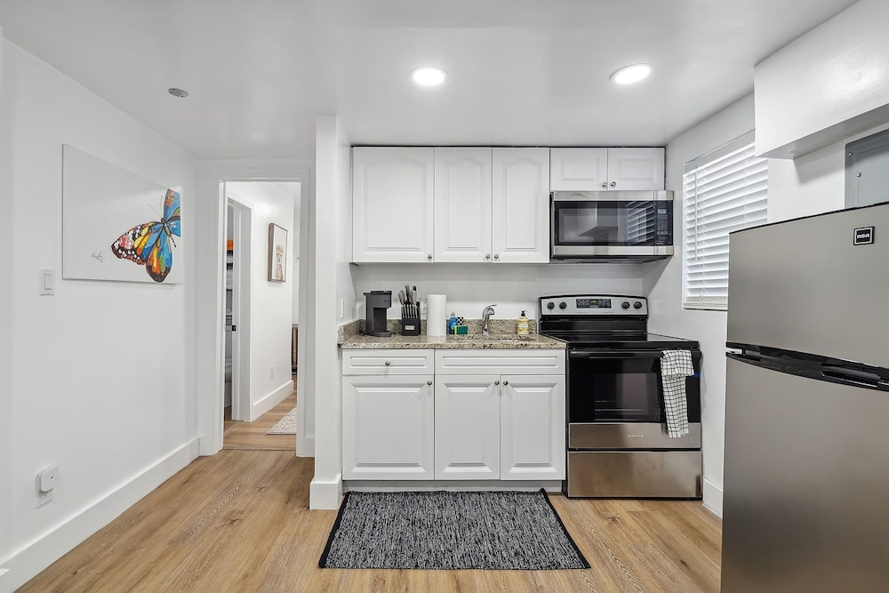 Casa Roselle 3 in Hollywood