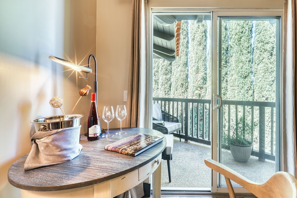 Europa Village Wineries and Resort