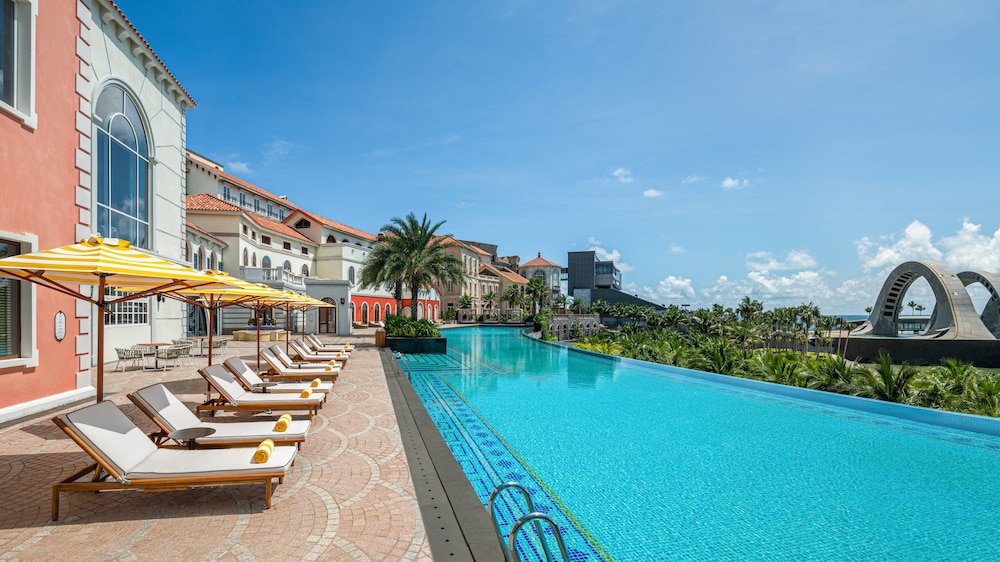 La Festa Phu Quoc, Curio Collection By Hilton 47