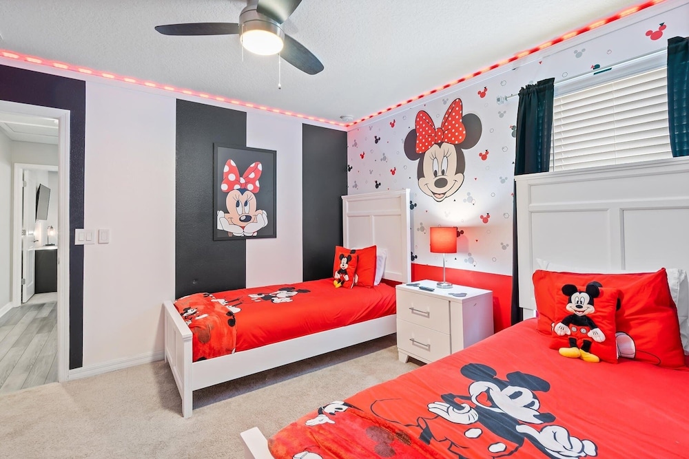 Windsor Island Resort 10 Bedroom Themed Private Home with Pool+Spa & Resort Amenity Access 10 Home