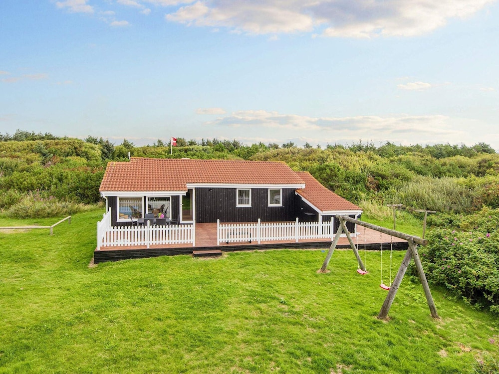 6 Person Holiday Home in Ringkobing-by Traum