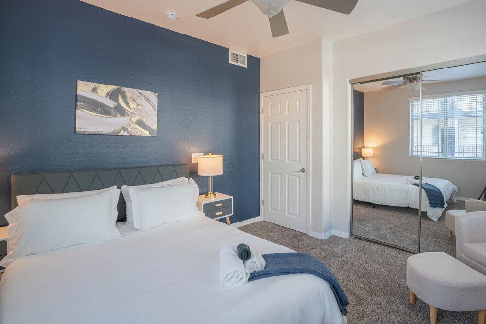 ROVE LIVING/KL - The Fredrick Tempe
