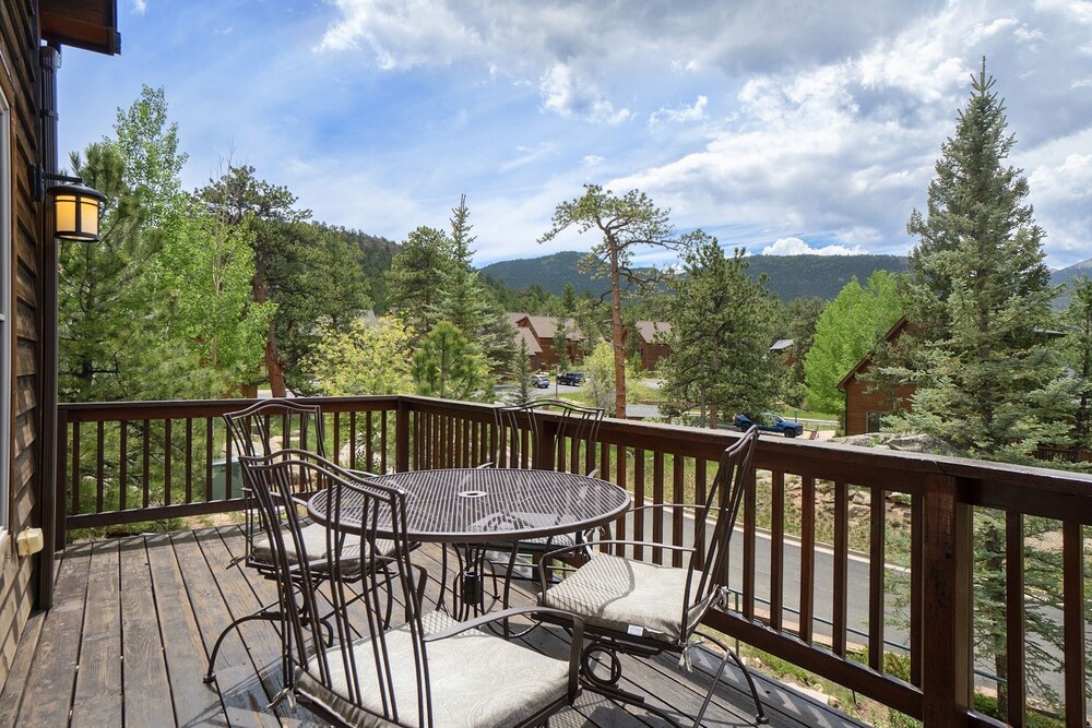 Solitude Condos - Estes Park CO