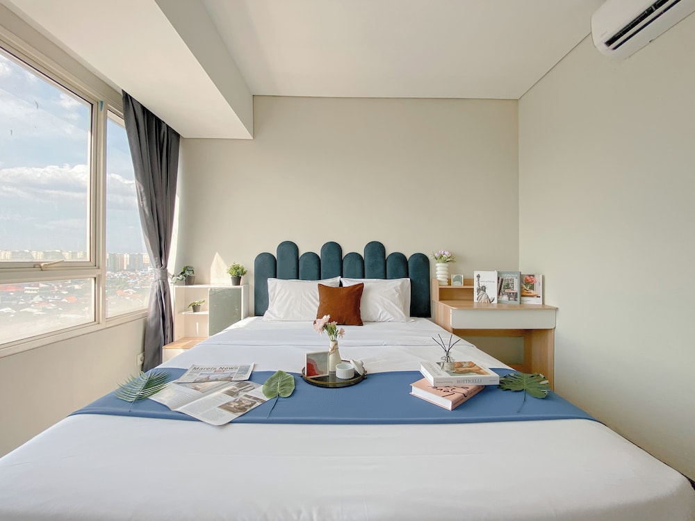 Minimalistic Designed 2Br Nifarro Park Apartment