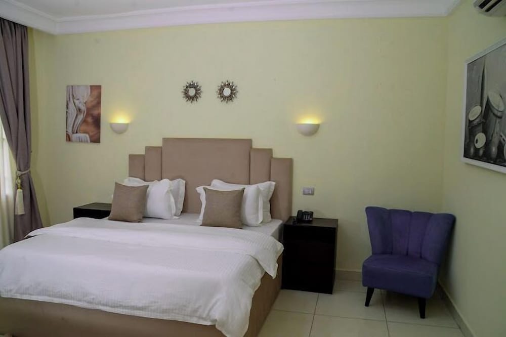 Dekins Homes and Apartments