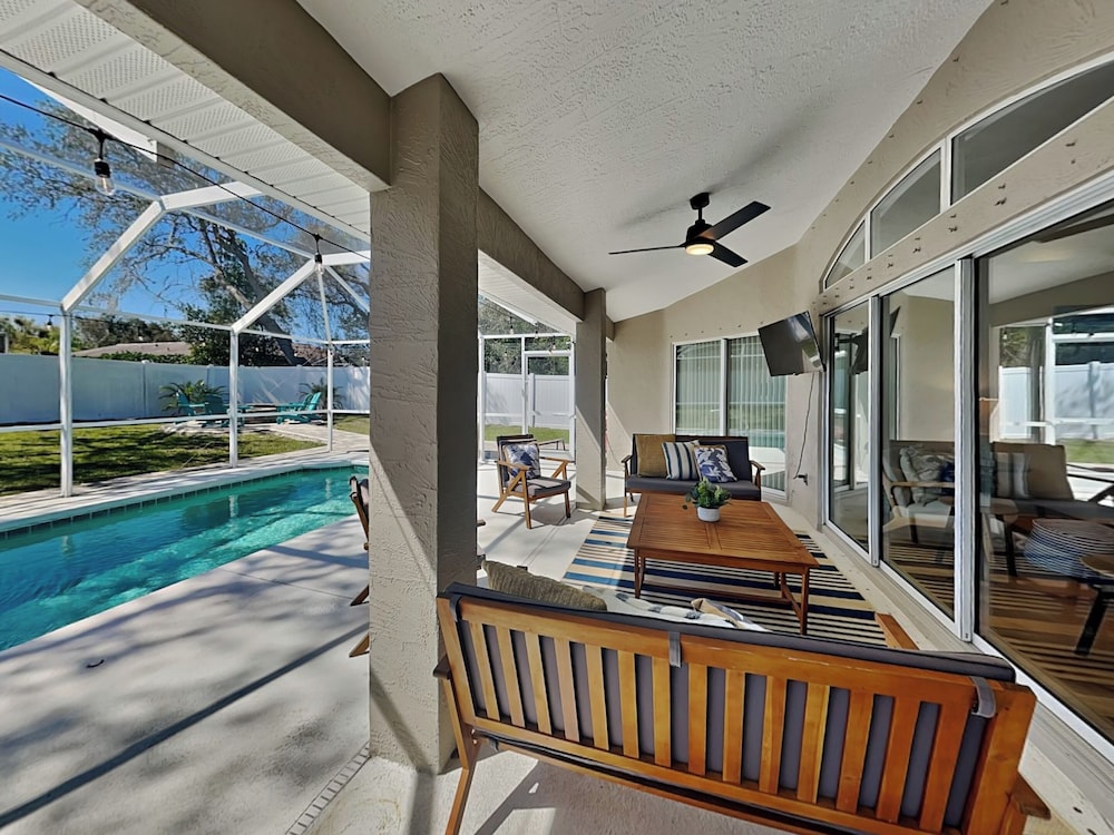 Shore Thing by Distinctive Beach Rentals