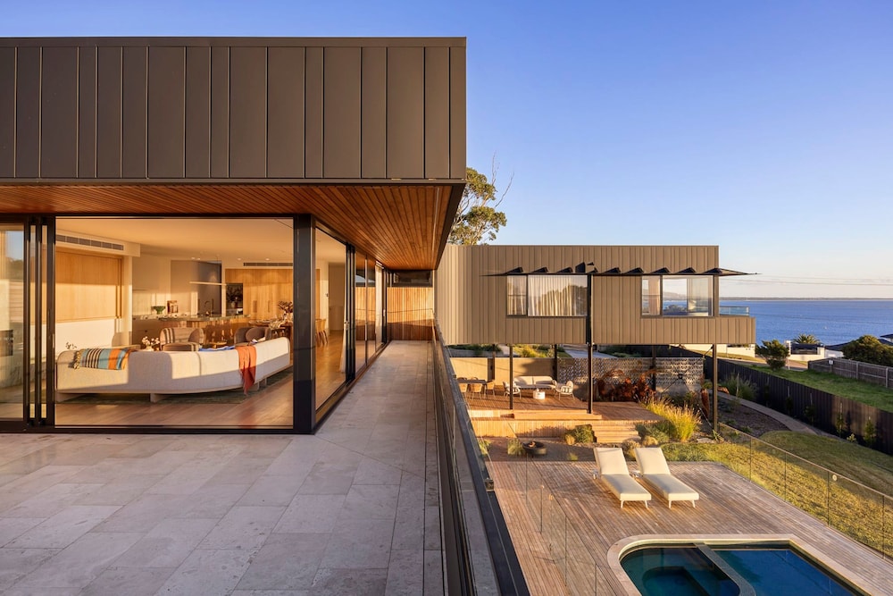 Blanc de Noir Luxe Grandeur Heated Pool and Spa