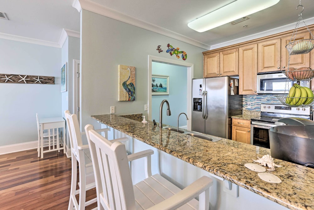 Hike, Golf, & Fish: Oceanfront Gem in Carrabelle!