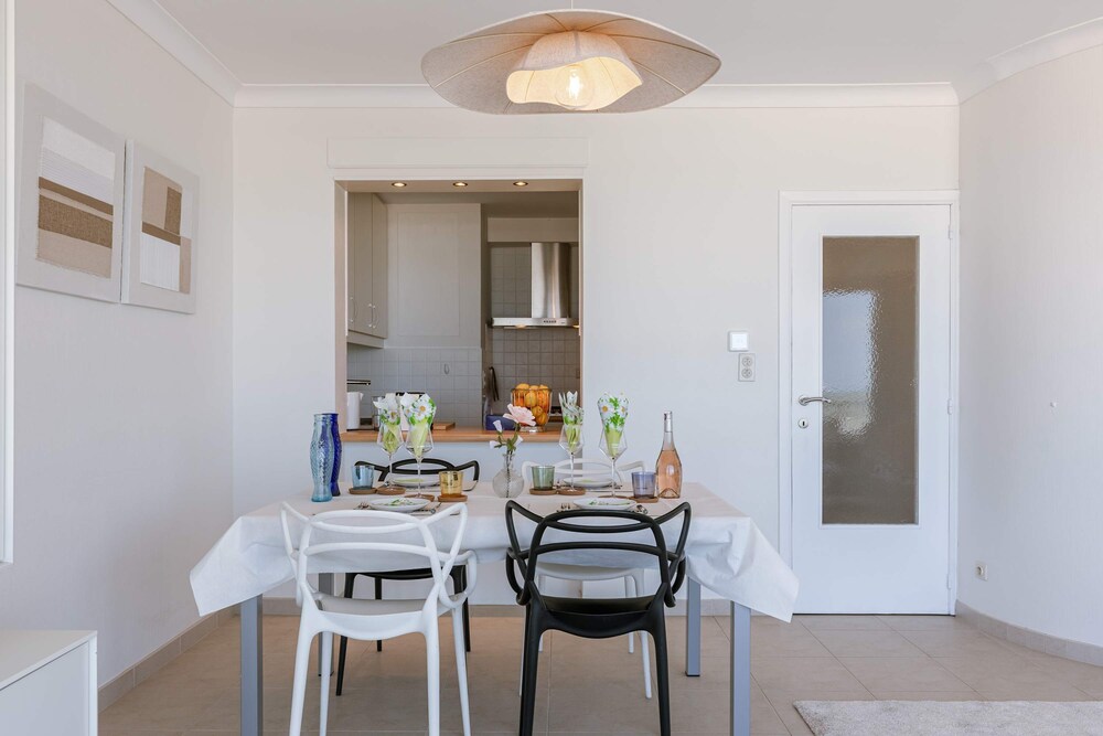 Huswell - Seafront Appartment With Stunning Views