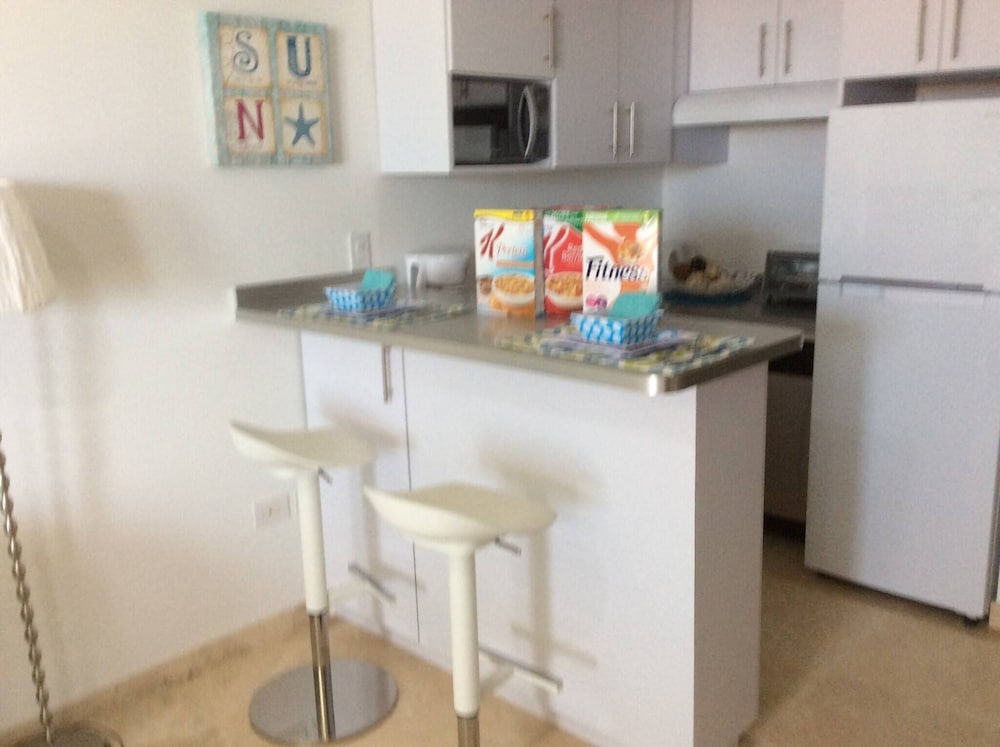 Lovely Sea View,eagle Beach, Oasis Condominium Wifi