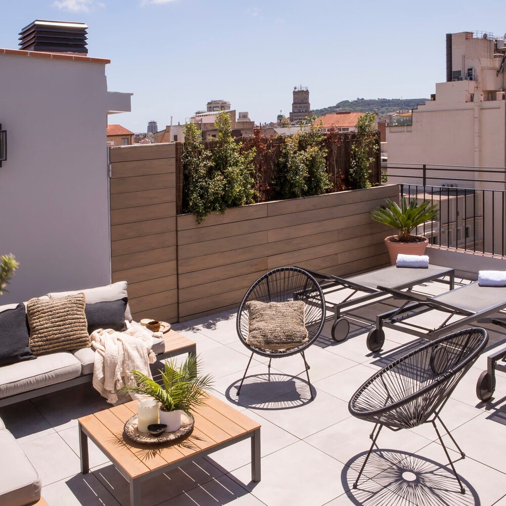 The Roger Terrace 2BR With Pool gym in Barcelona