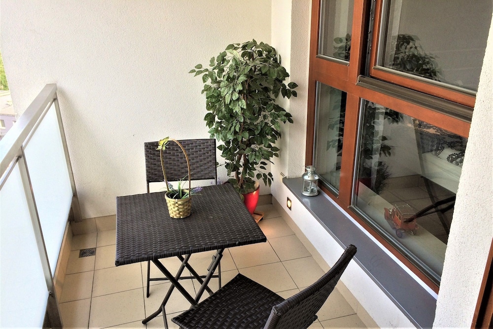 erApartments Meridian Residence view 2