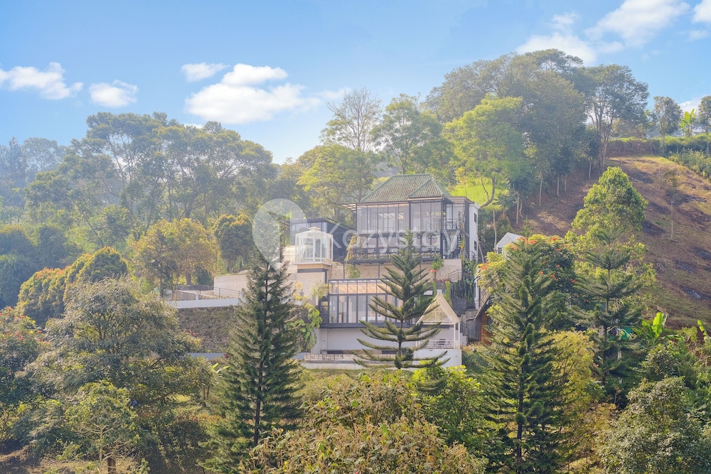 Griya Keraton Villa by Kozystay - Dago