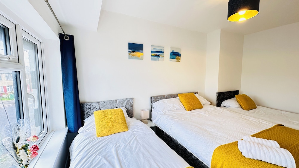 Pengam House