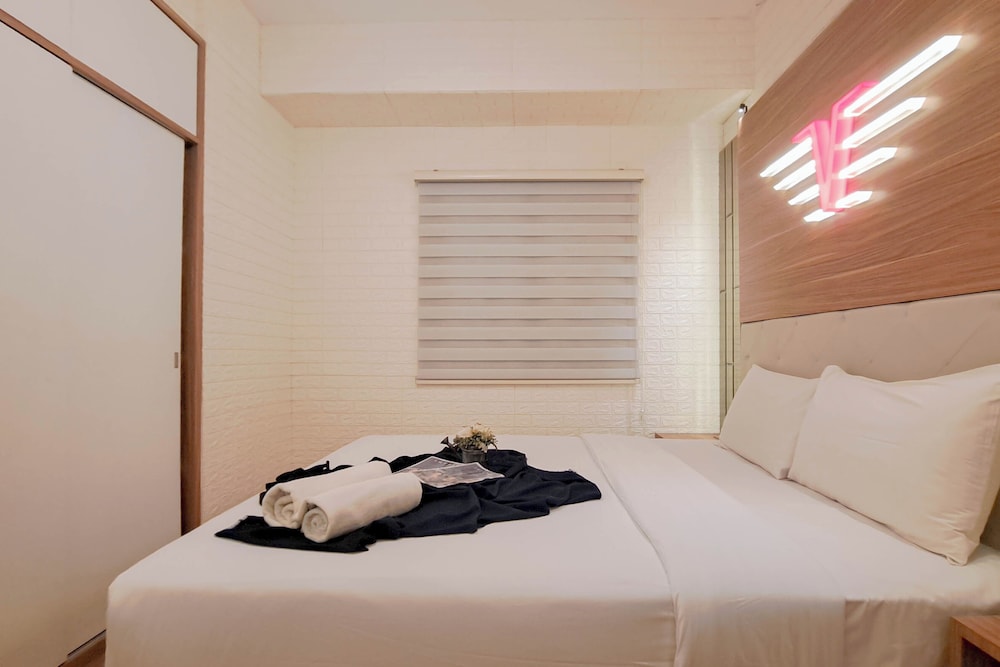 Modern And Comfy 2Br Apartment Mekarwangi Square Cibaduyut