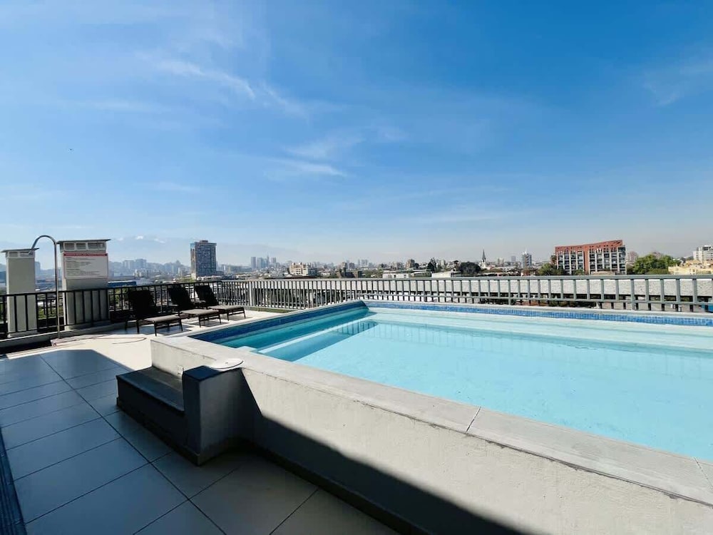 Urbano Esperanza Plaza Yungay Laundry Park Pet