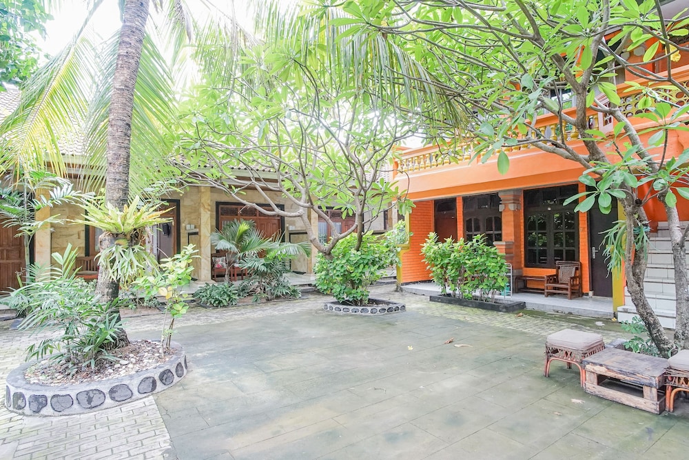 Mahendra Beach Inn, Kuta - 21