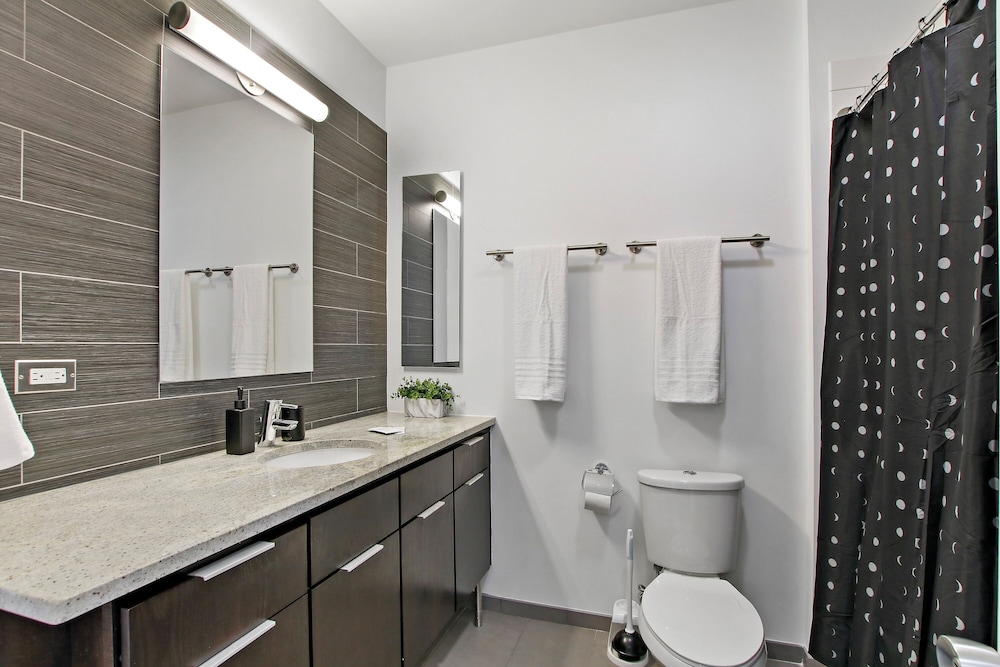 1BR in Hyde Park - Del Prado 811