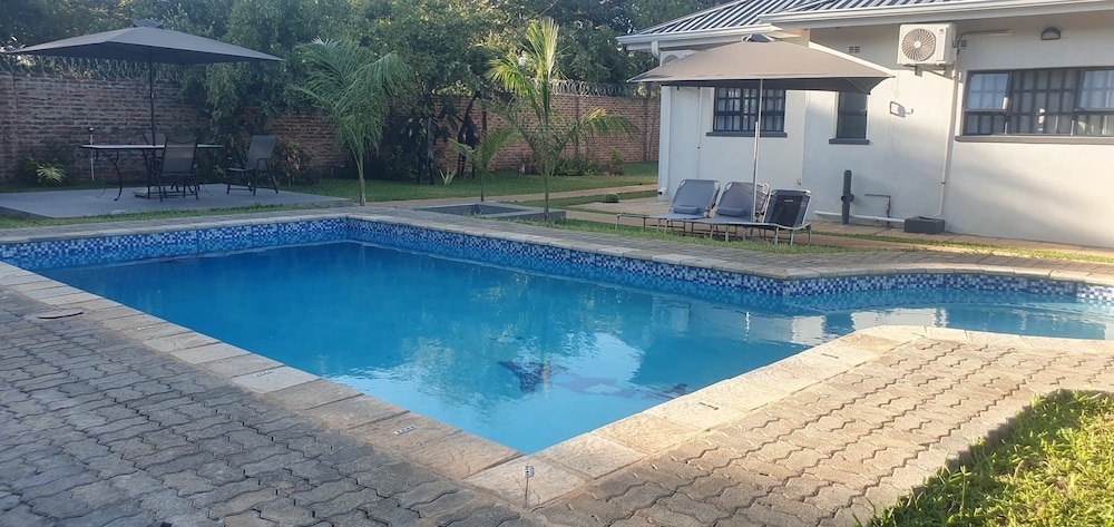Murugare Lodge