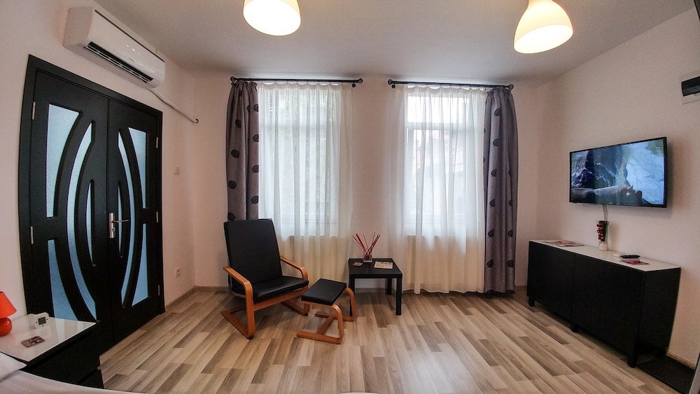 City Center Flats - Unirii Square
